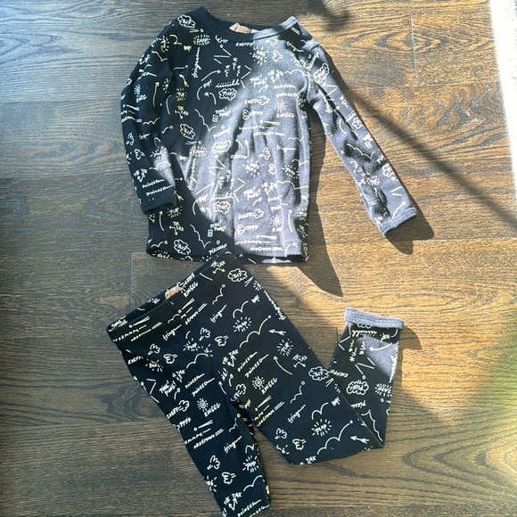 SIZE 3T/3X BOYS PAJAMAS BLACK AND WHITE SO WHAT COMPANY - Picture 1 of 5
